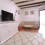 Lovely Apartment Es