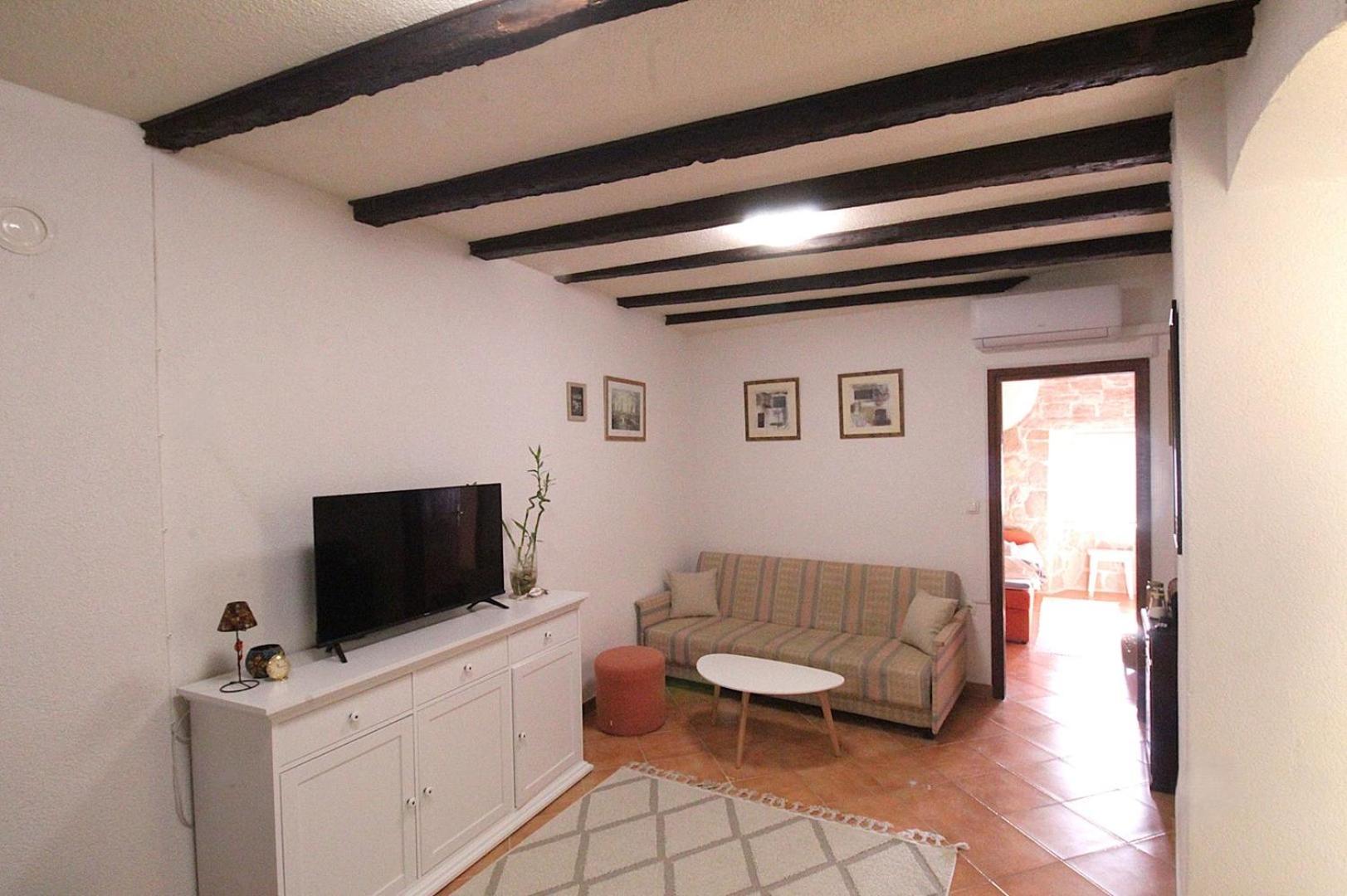 Lovely Es Apartmán